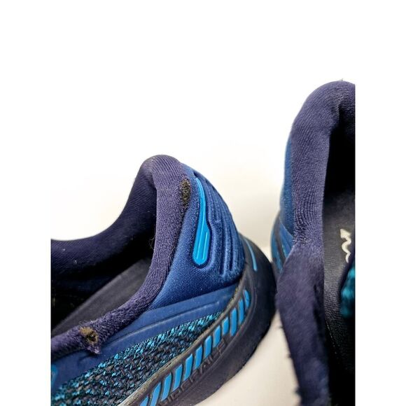 Brooks Men 9 Comfy footwear main image 10